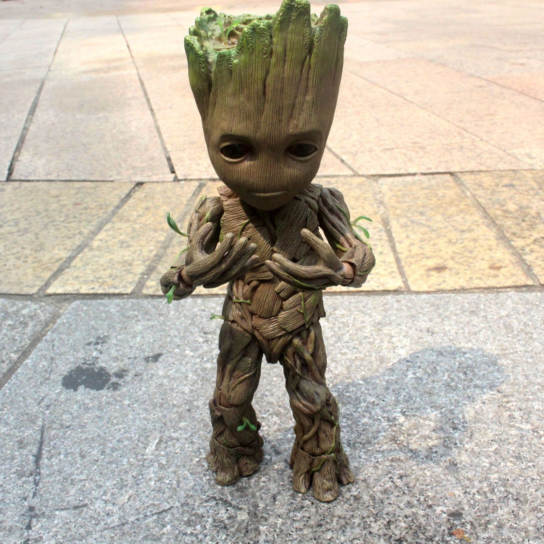 figure baby groot